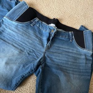 16/33 Maternity Jeans